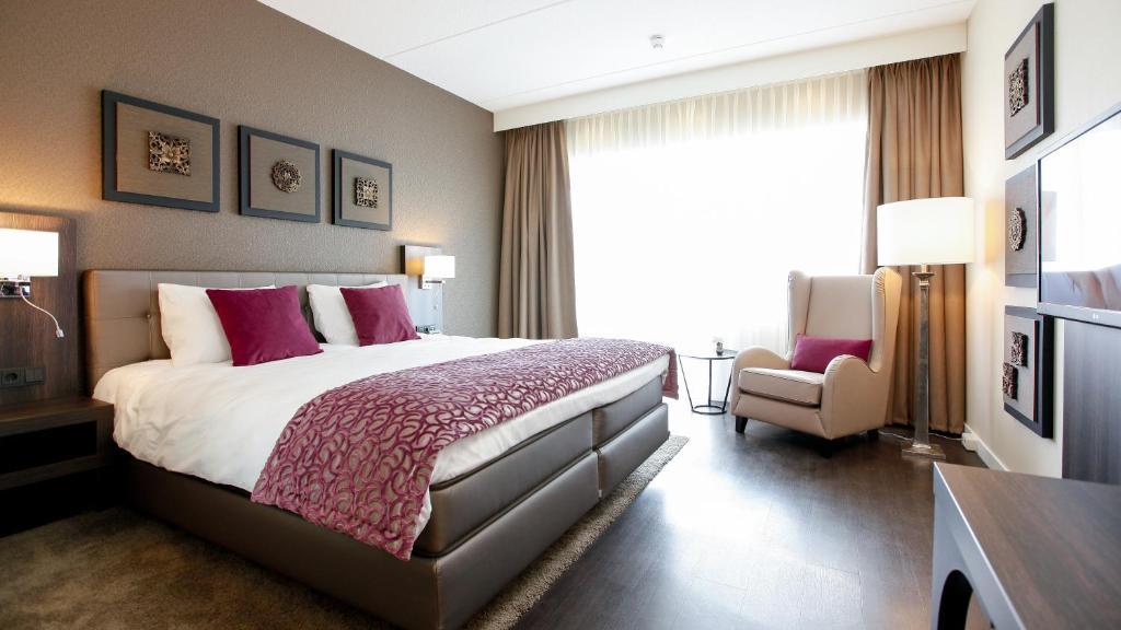 Double Room with Lake View and Spa Access,42429382:JPEG